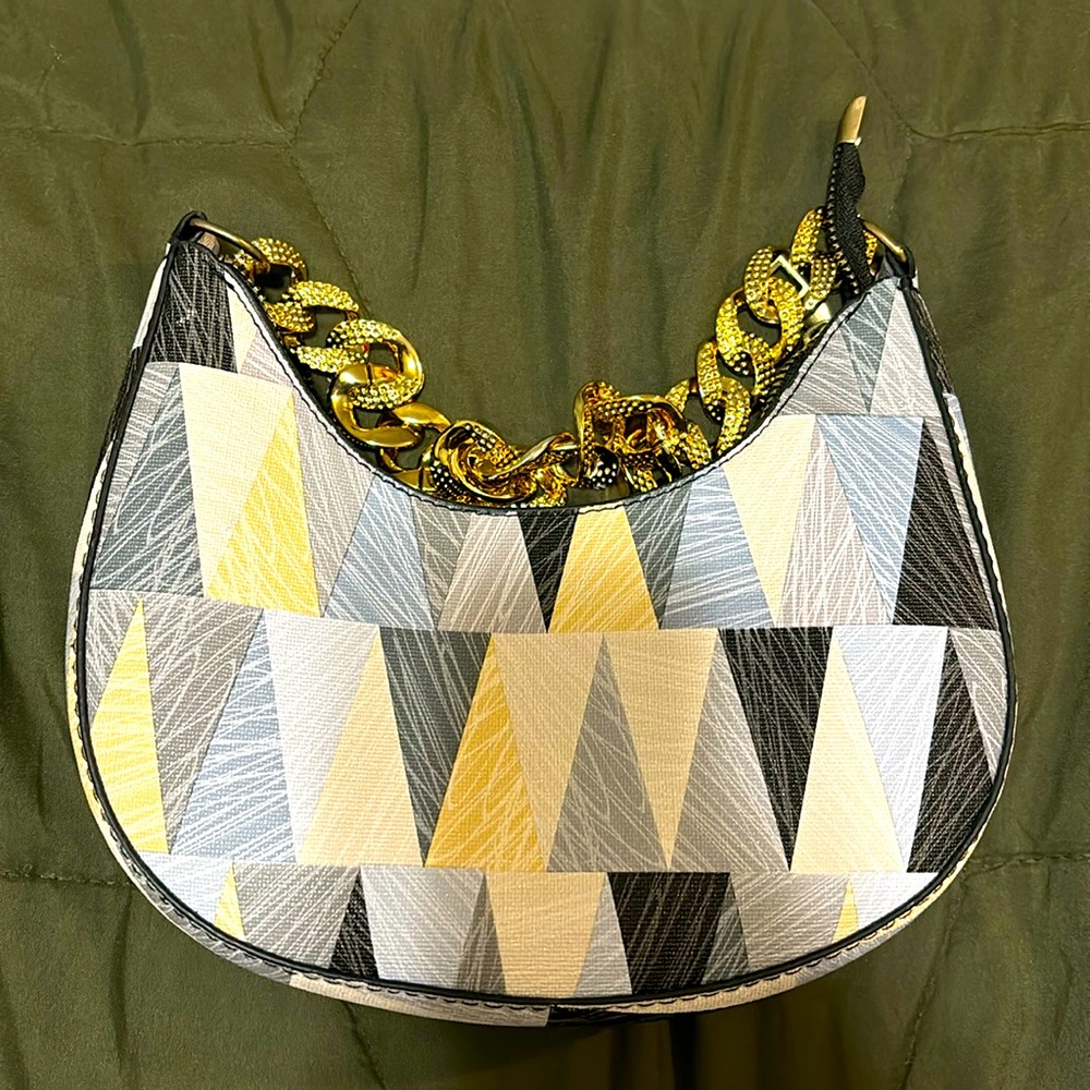 A purse/makeup bag on the go!